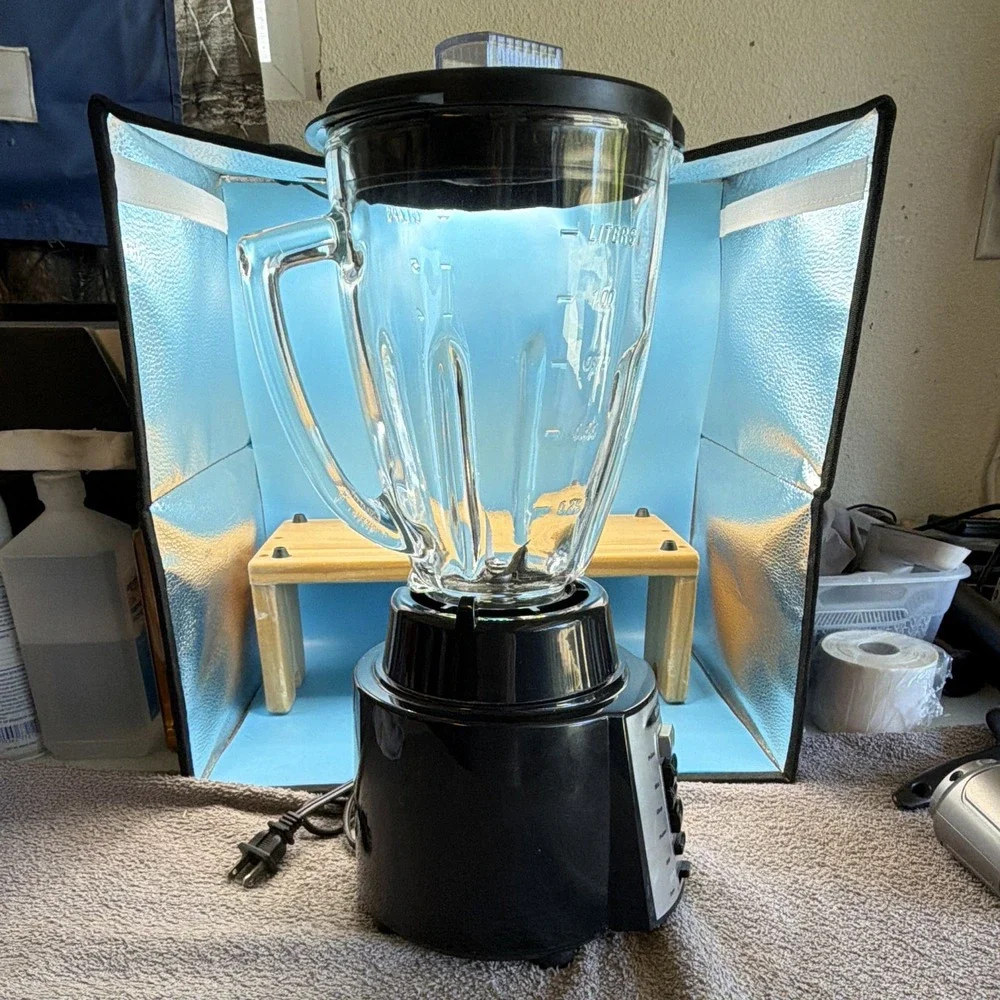 Oster 450W Black Electric Blender 6 cup Glass Jar 2-Speed Pulse Ice Crush